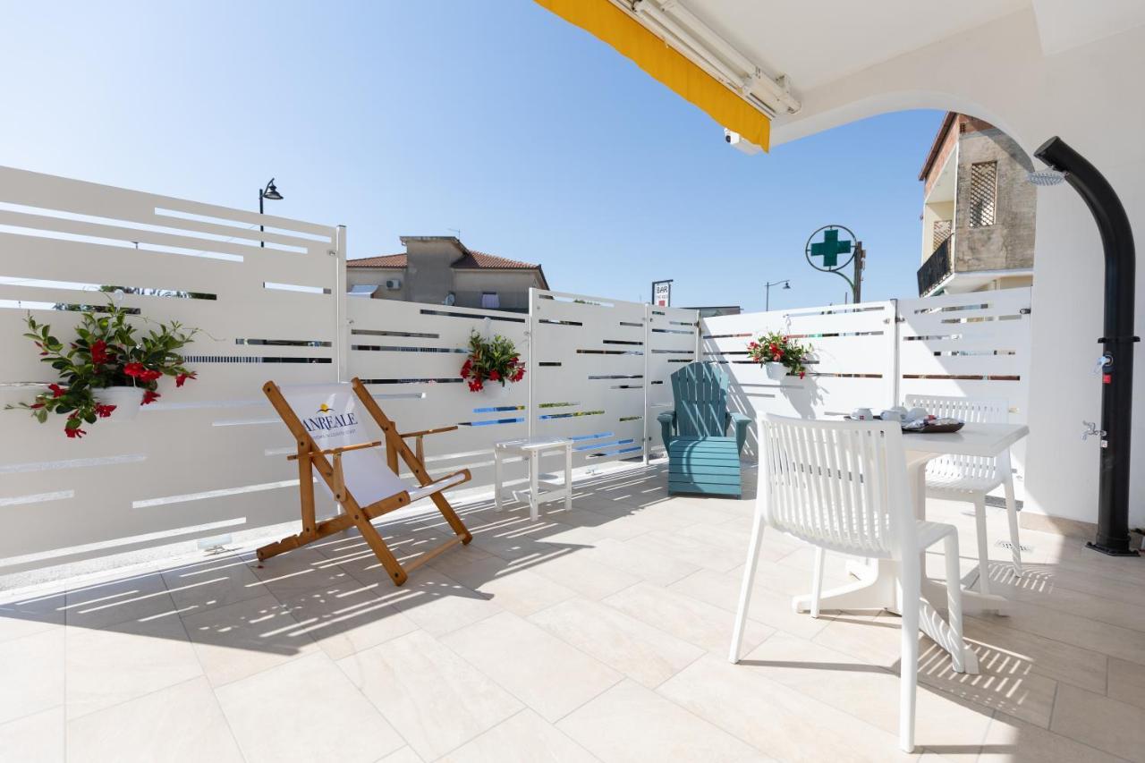 Anreale Rooms Паестум Екстериор снимка